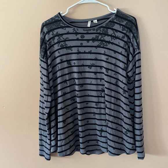 Cato Sweater - Picture 1 of 6